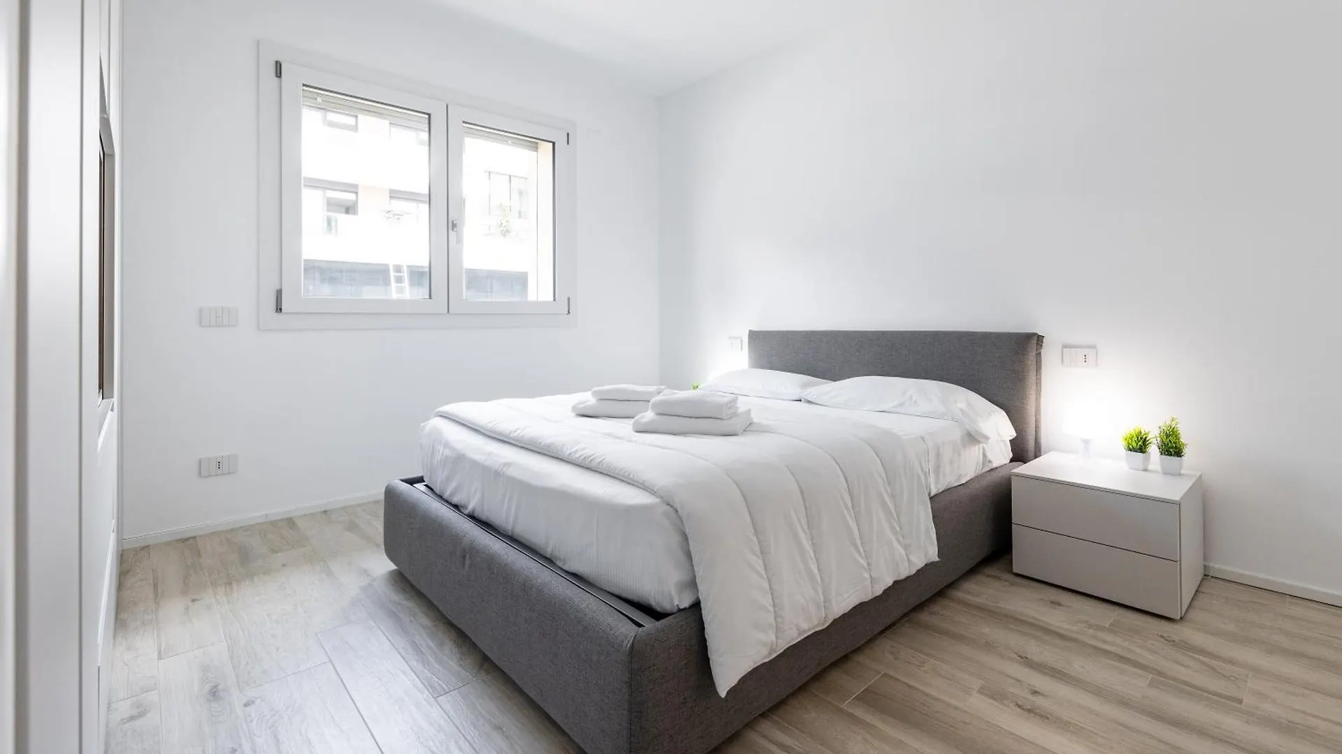 Appartement 10' From The Venetian Walls, Luxury House With Spa Bergame